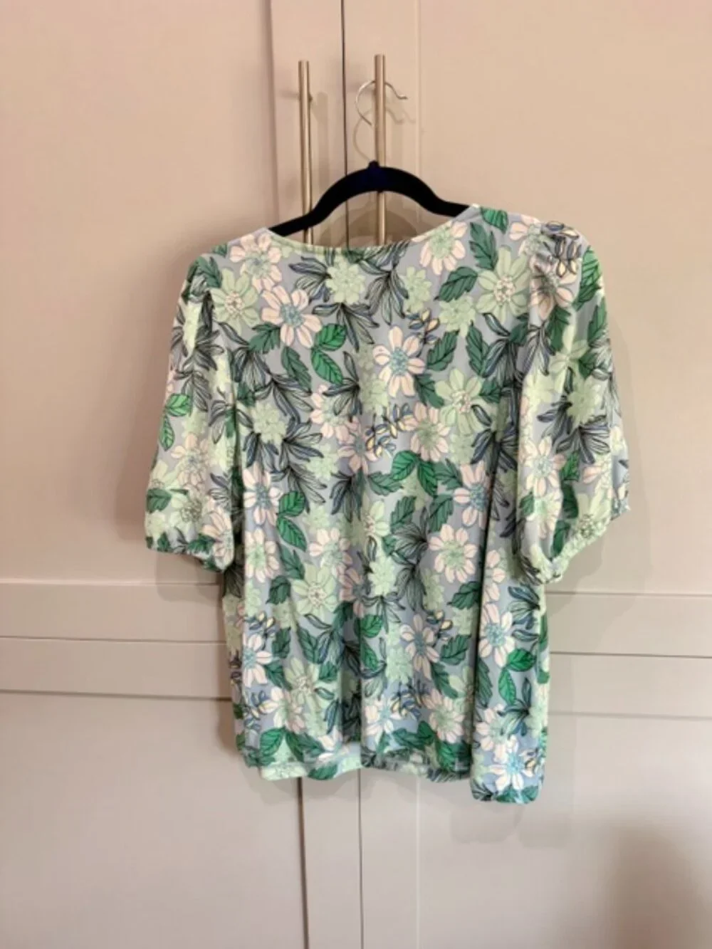 LOFT light blue floral short sleeve blouse
